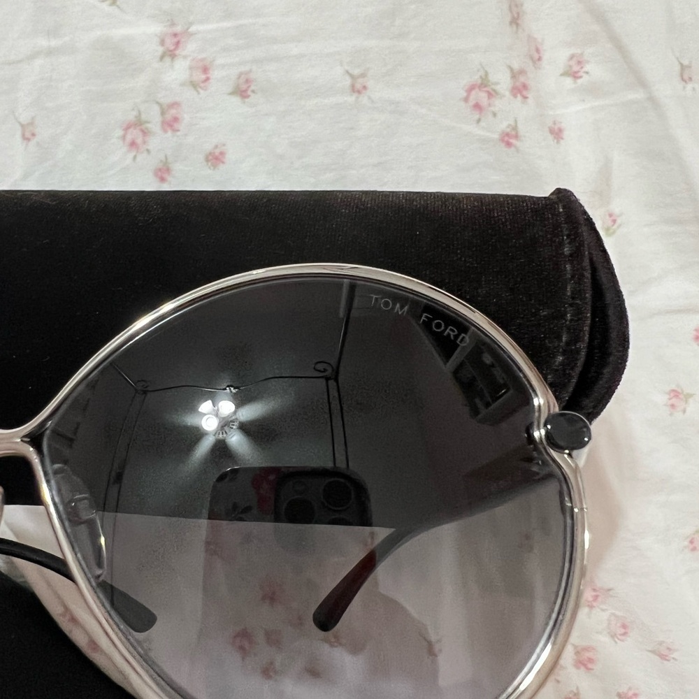 Authentic Tom Ford Stefania Sunglasses - Picture 8 of 14